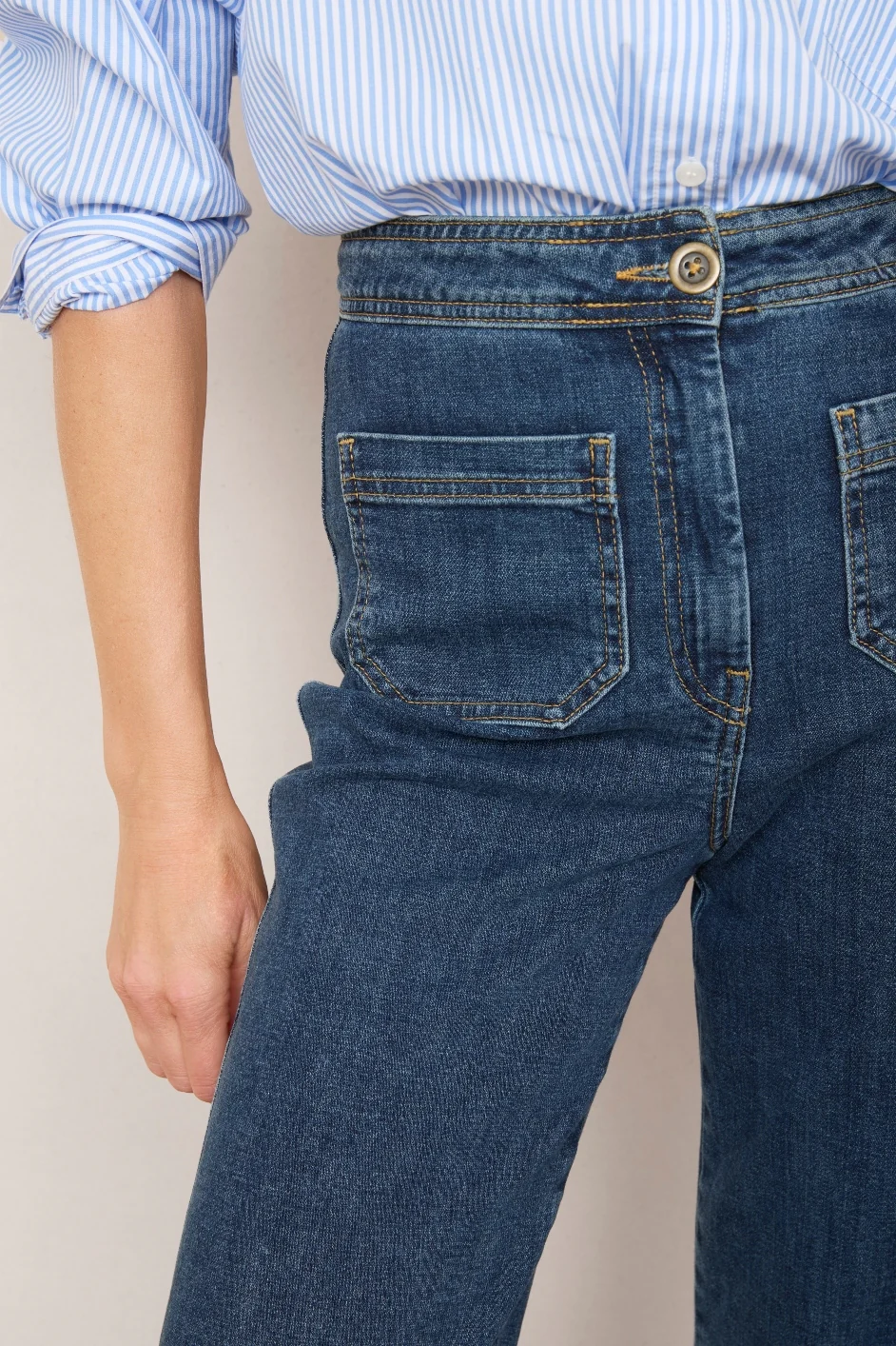 Allie Flare Cropped Jean - Rinse Wash - Image 2