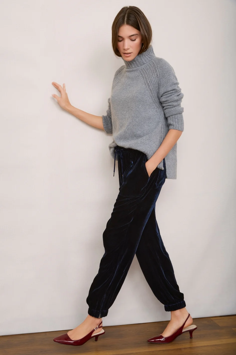 Aniyah Silk Velvet Trouser - Midnight - Image 2