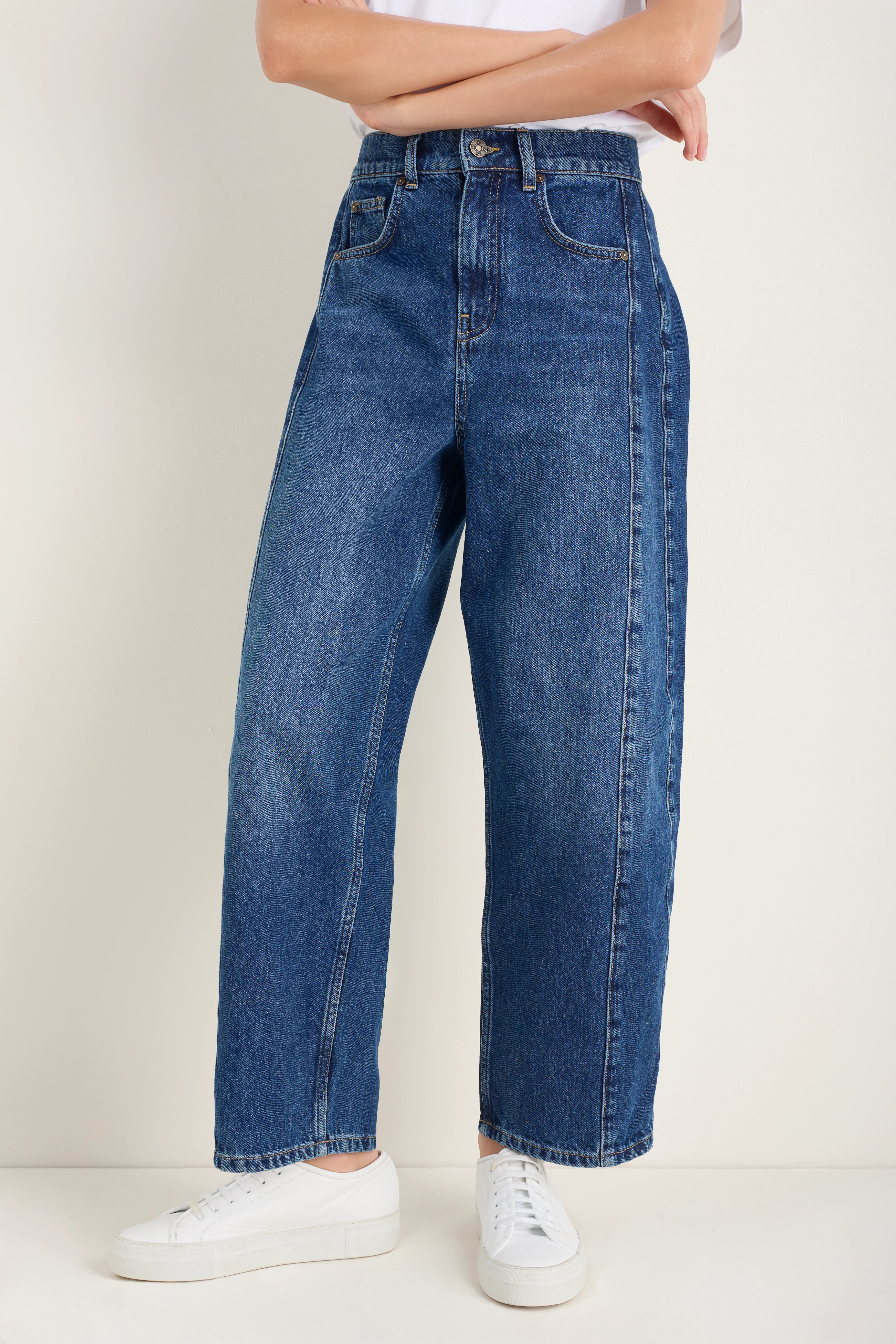 Charlie Curved Pocket Horseshoe Jean - Dark Mid Wash - Image 3