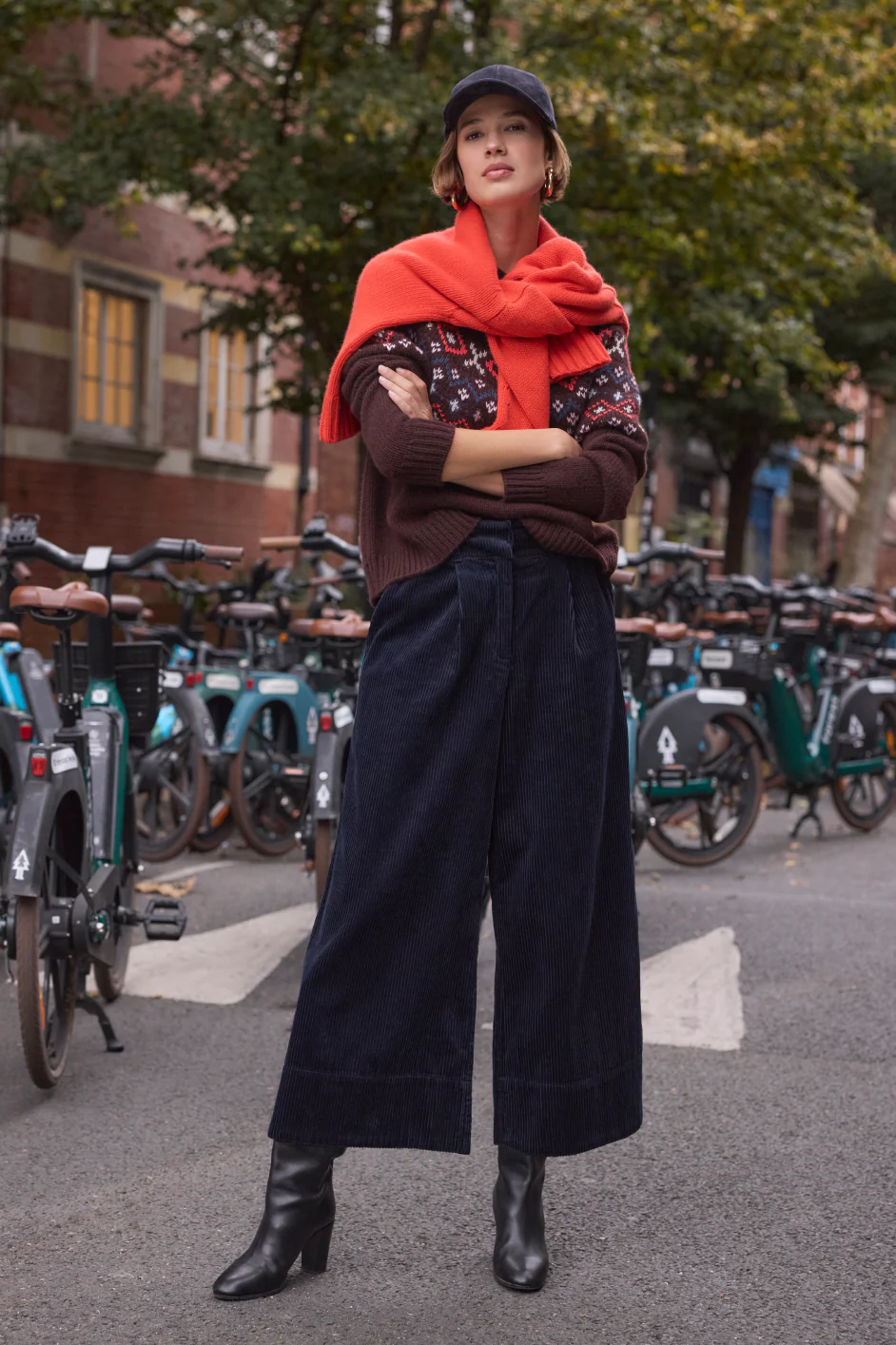 DB X Wyse Cord Culotte - Midnight - Image 5