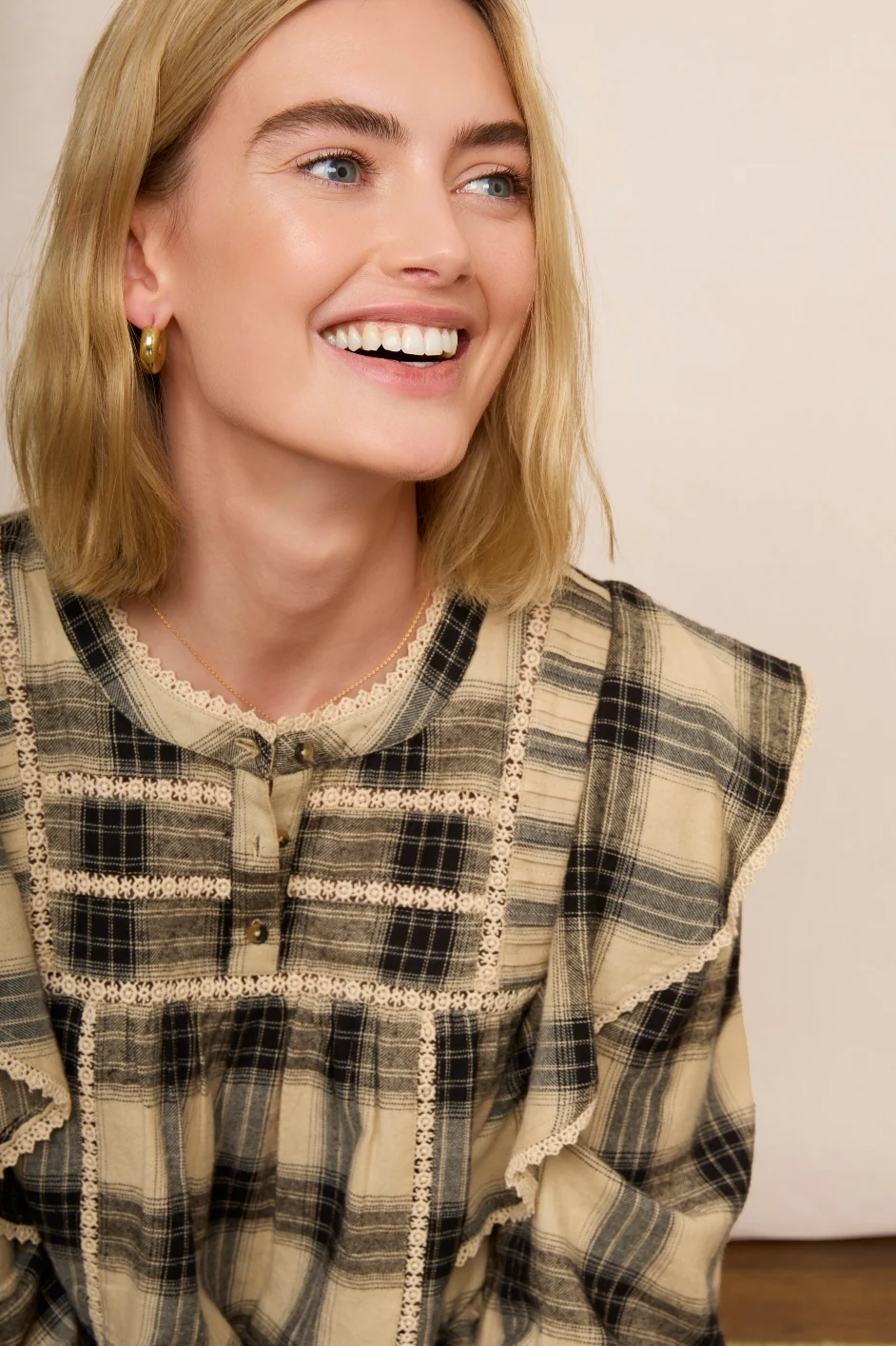 DB X Wyse Cordelia Blouse - Taupe/Black - Image 3