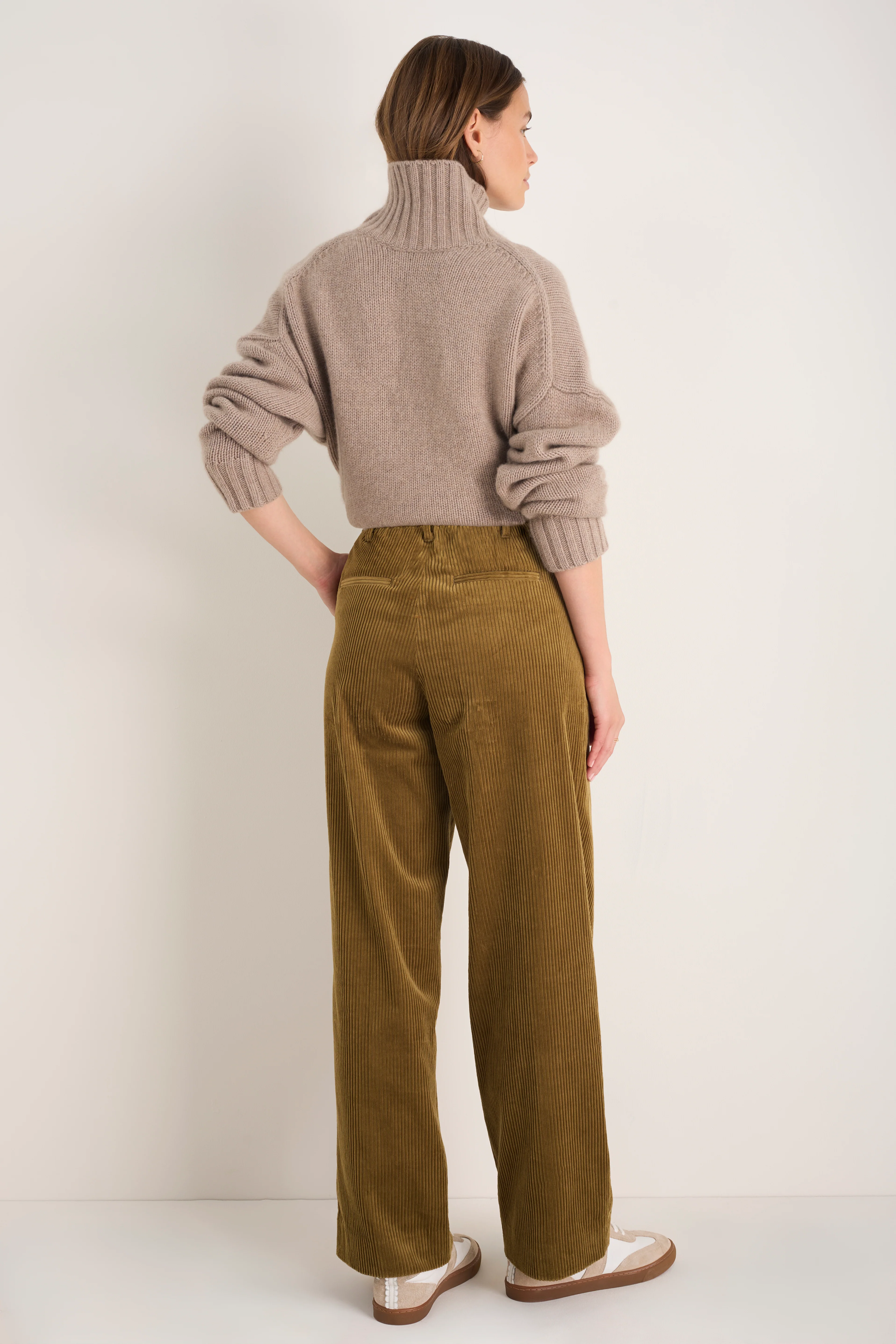 DB X Wyse Pleat Cord Trouser - Dark Chartreuse - Image 3