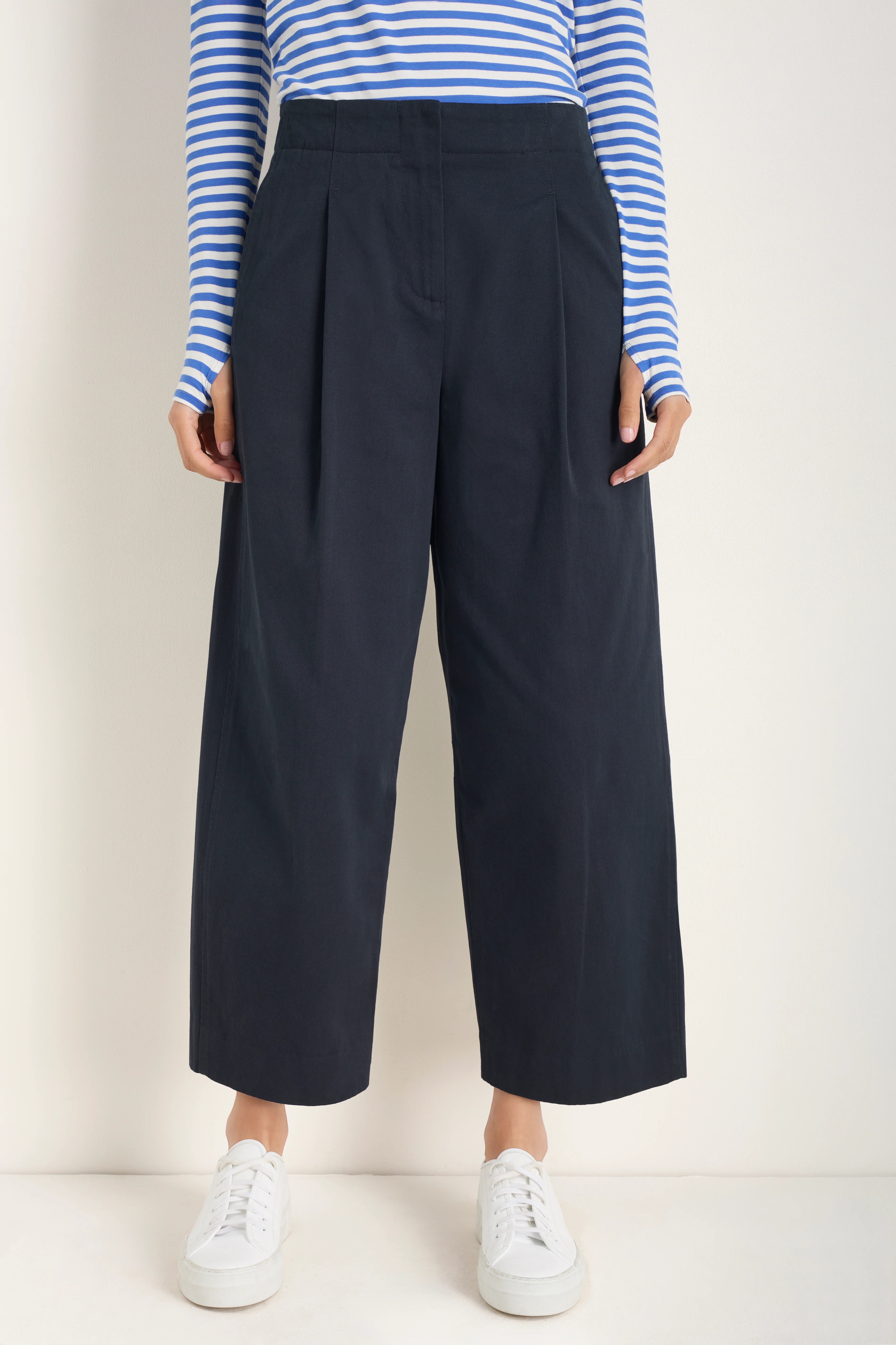 Etta Pleat Front Tapered Trouser - Deep Midnight - Image 5