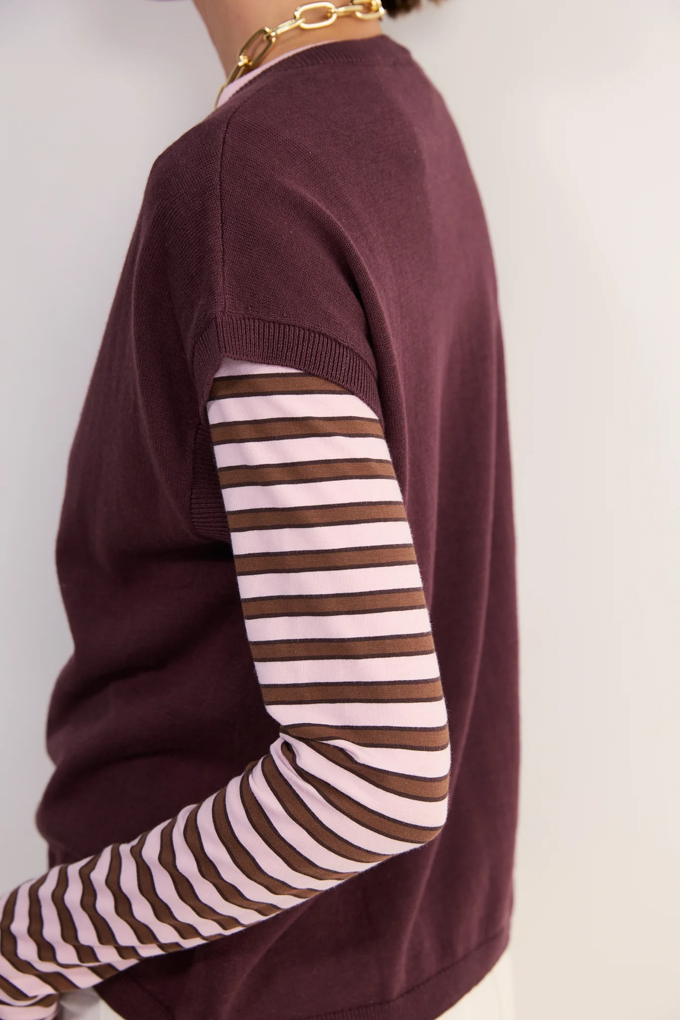 Fleur Linen Cotton V-Neck Tank - Raisin - Image 3