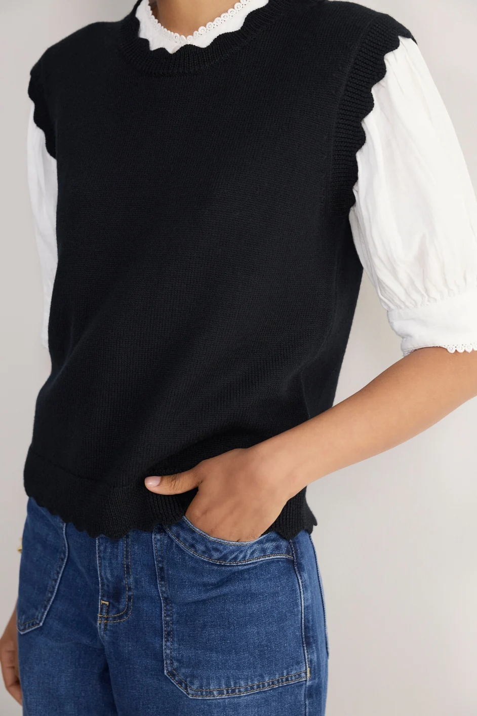 Fleurine Scallop Tank - Black - Image 3