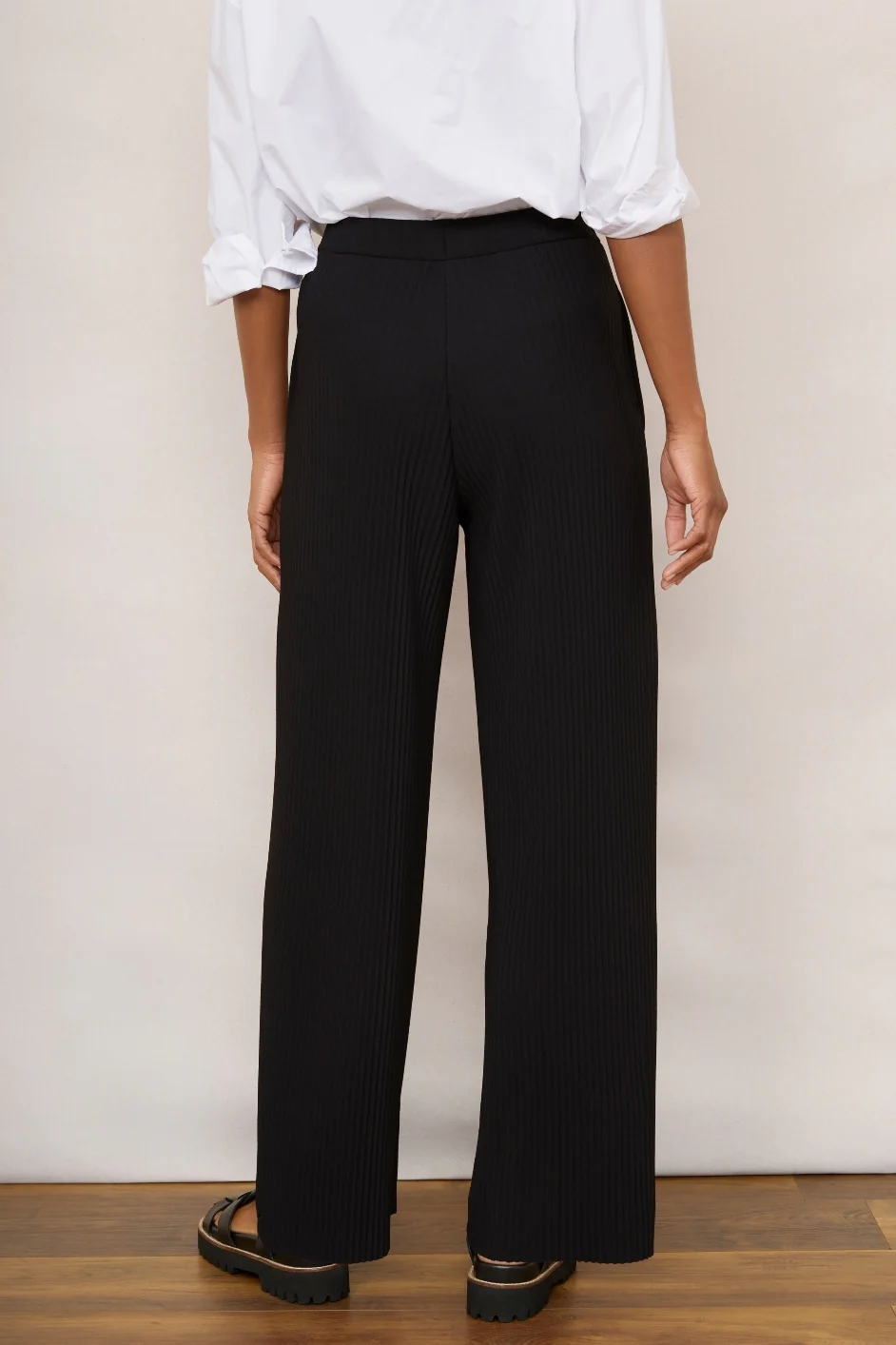 Isla Plisse Trouser - Black - Image 3