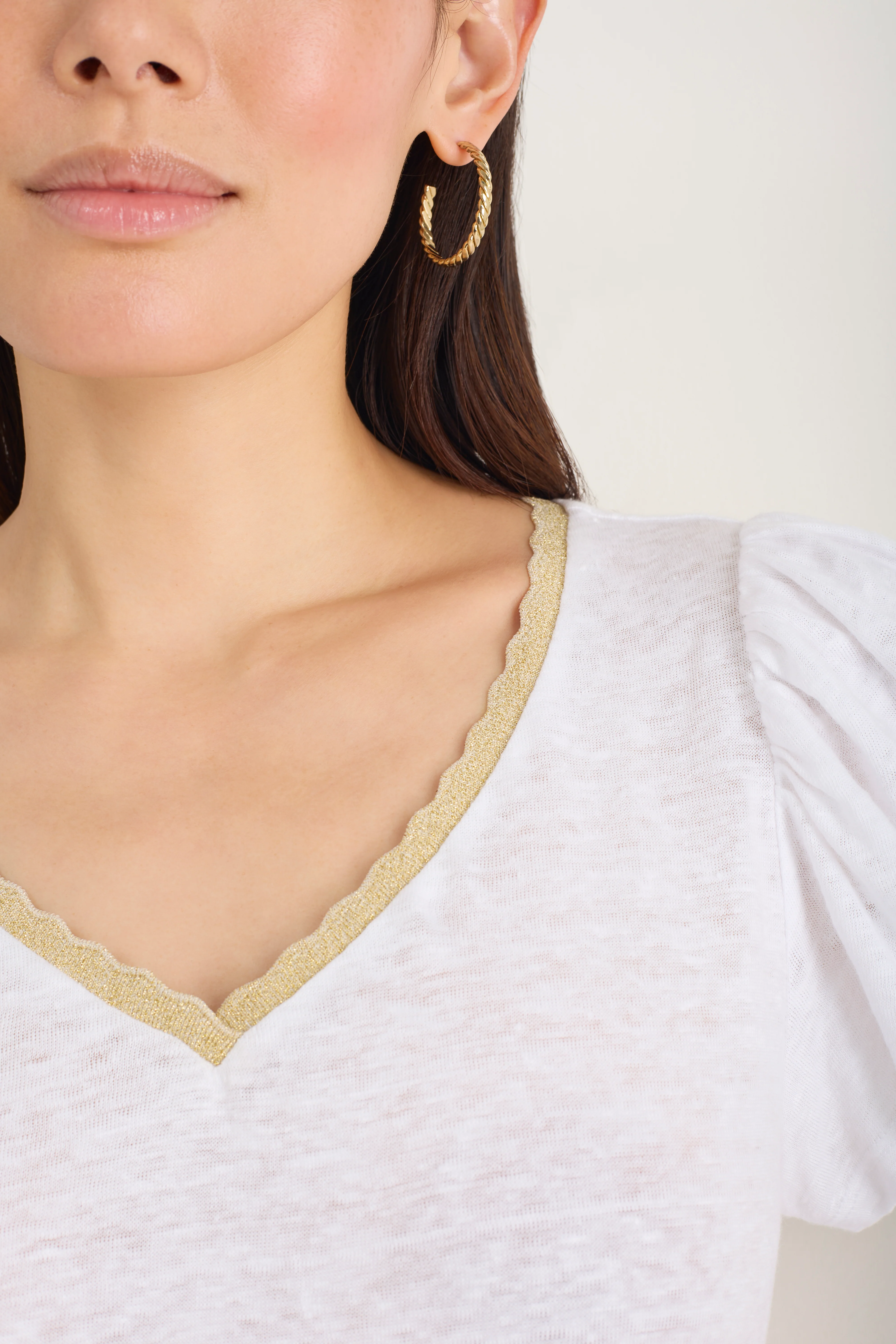 Lily Linen V-Neck Tee - White - Image 2