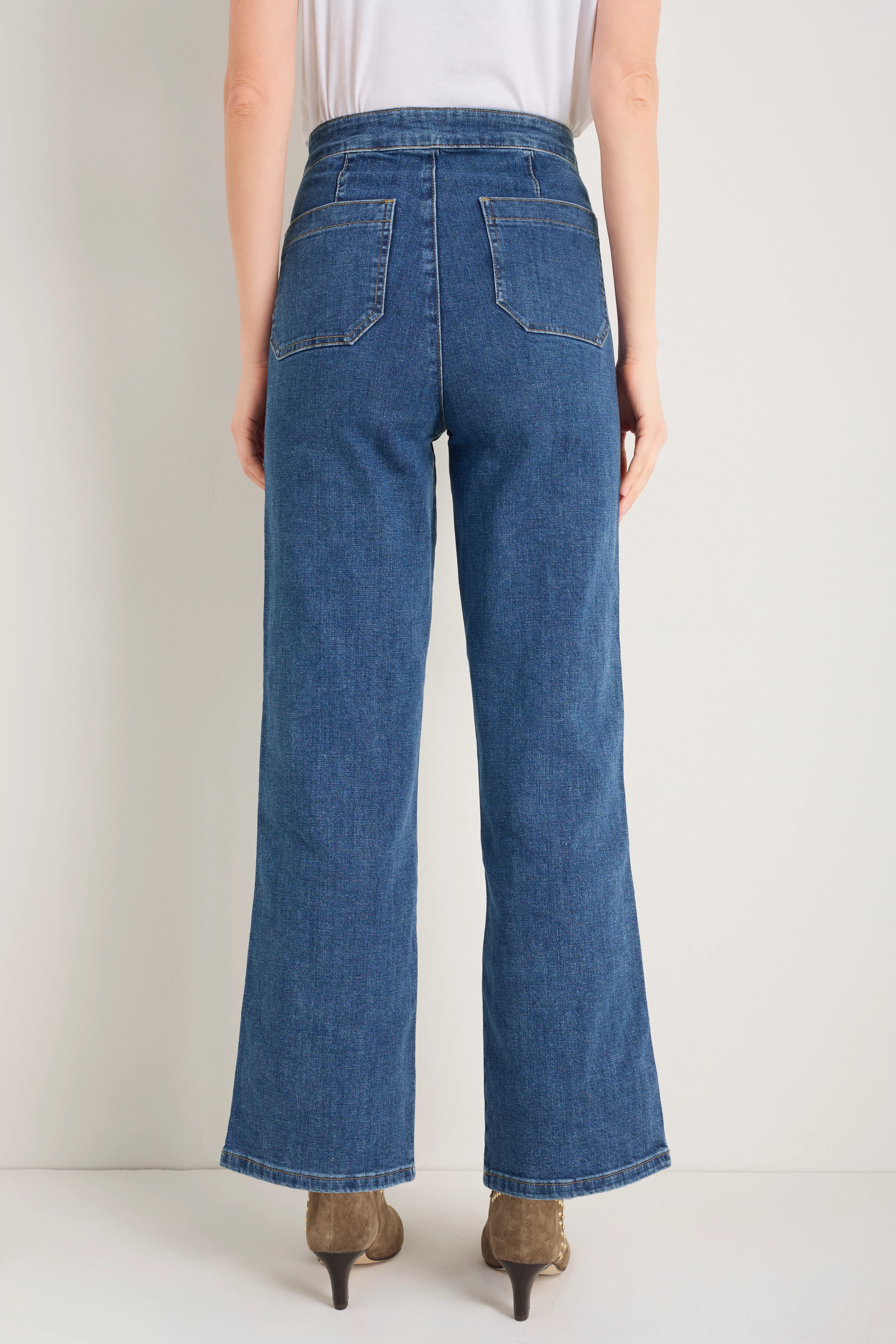 Mollie Patch Pocket Flare Jean - Mid Wash - Image 4