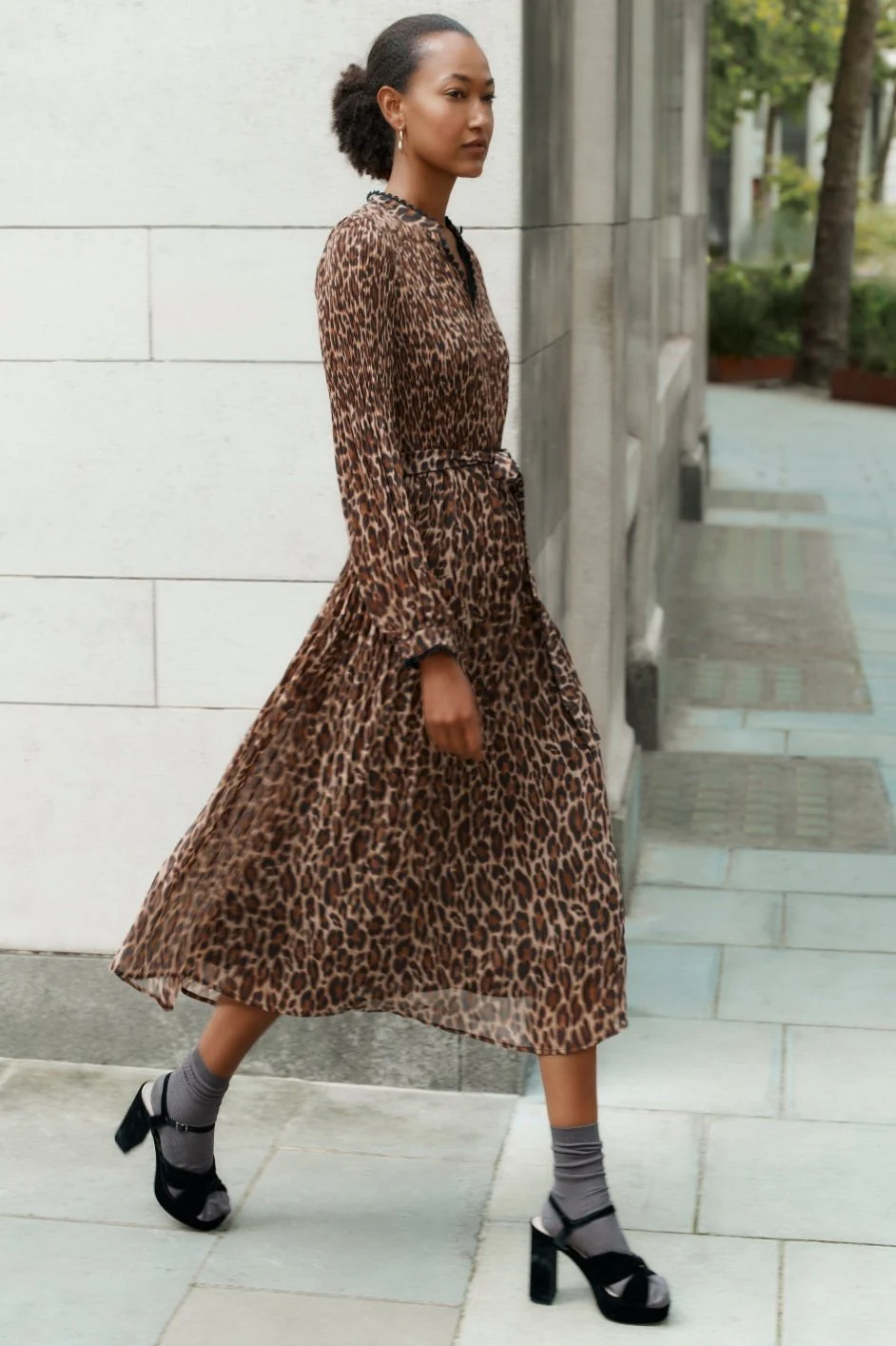 Posey Plisse Dress - Leopard - Image 3