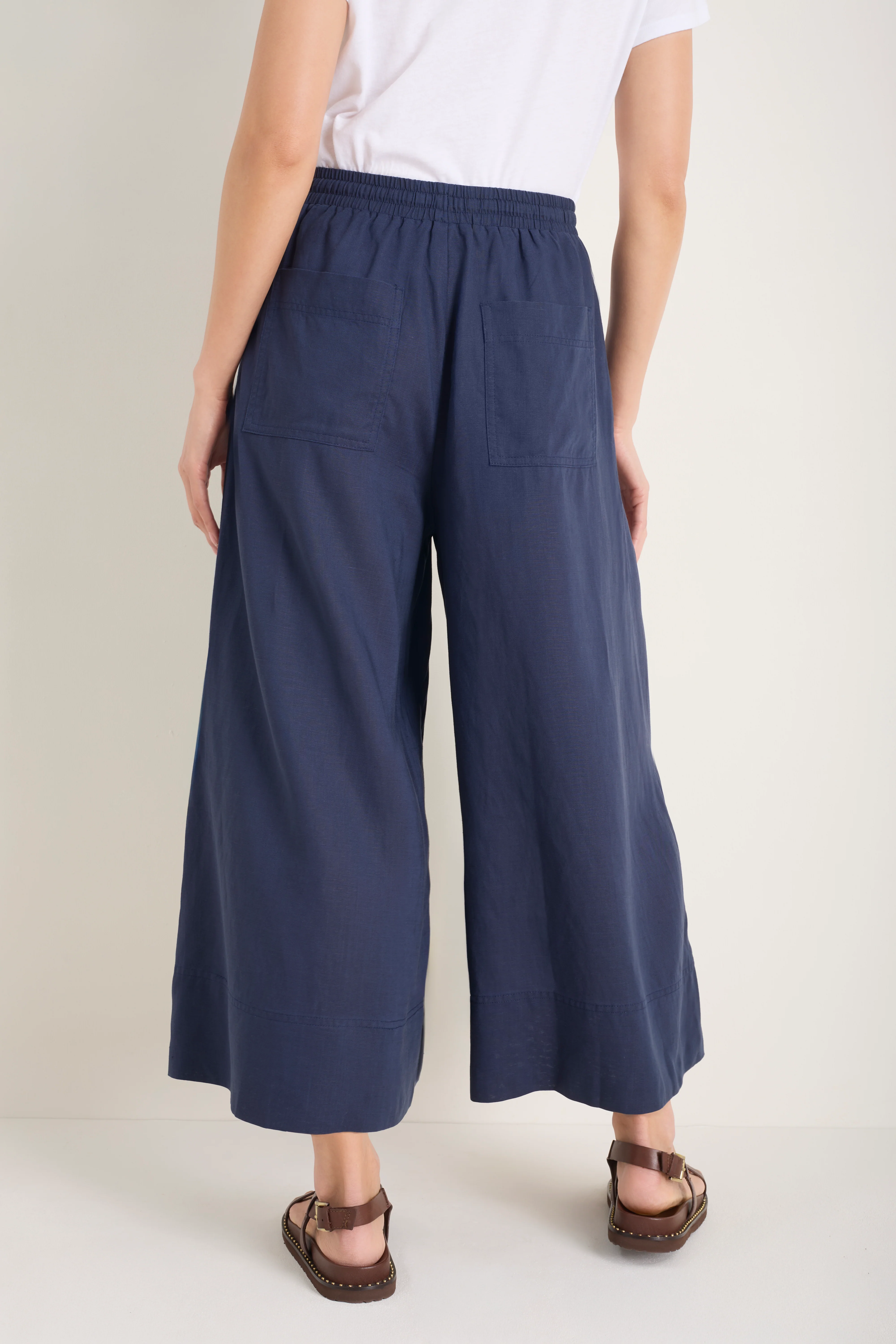 Romy Pull On Linen Culotte - Midnight - Image 4
