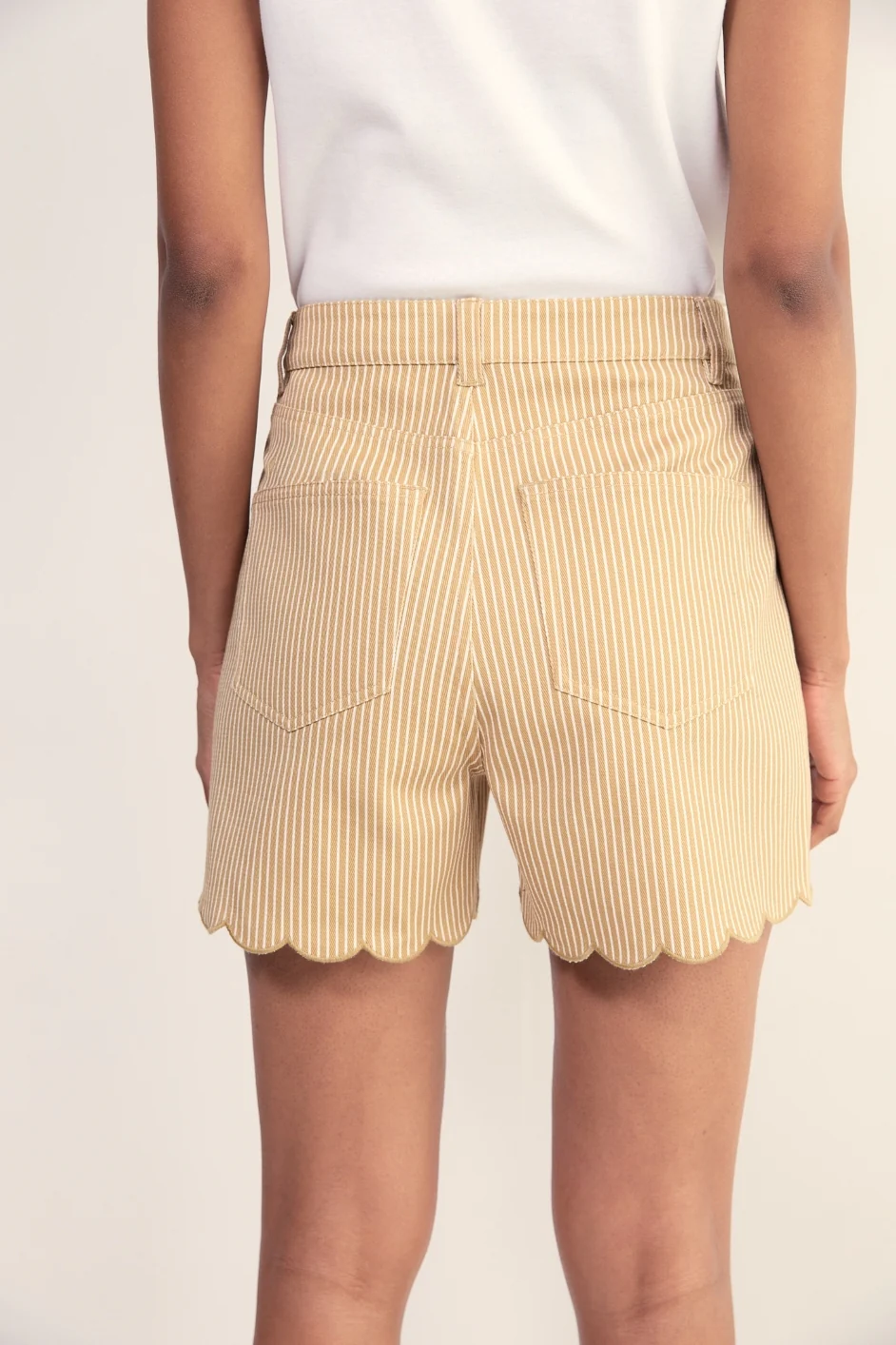Ruby Scallop Short - Tan/Ivory Stripe - Image 2