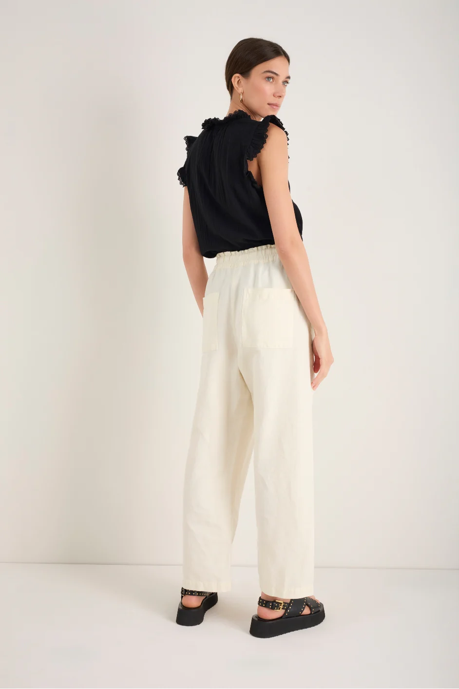 Sadie Barrel Leg Trouser - Ivory - Image 5