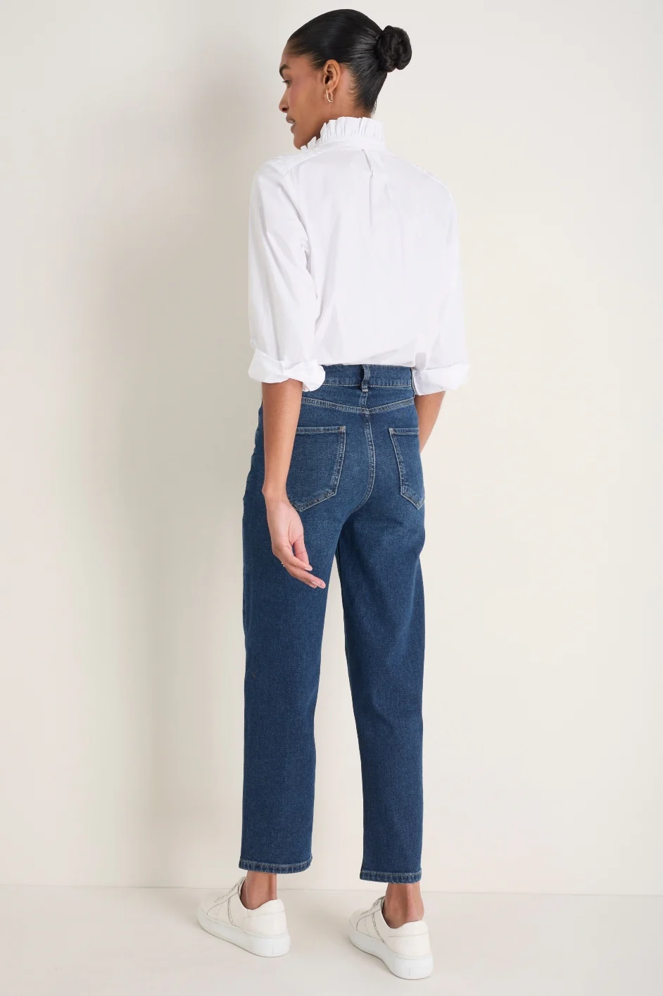 Saffie Straight Leg Jean - Mid Wash - Image 3