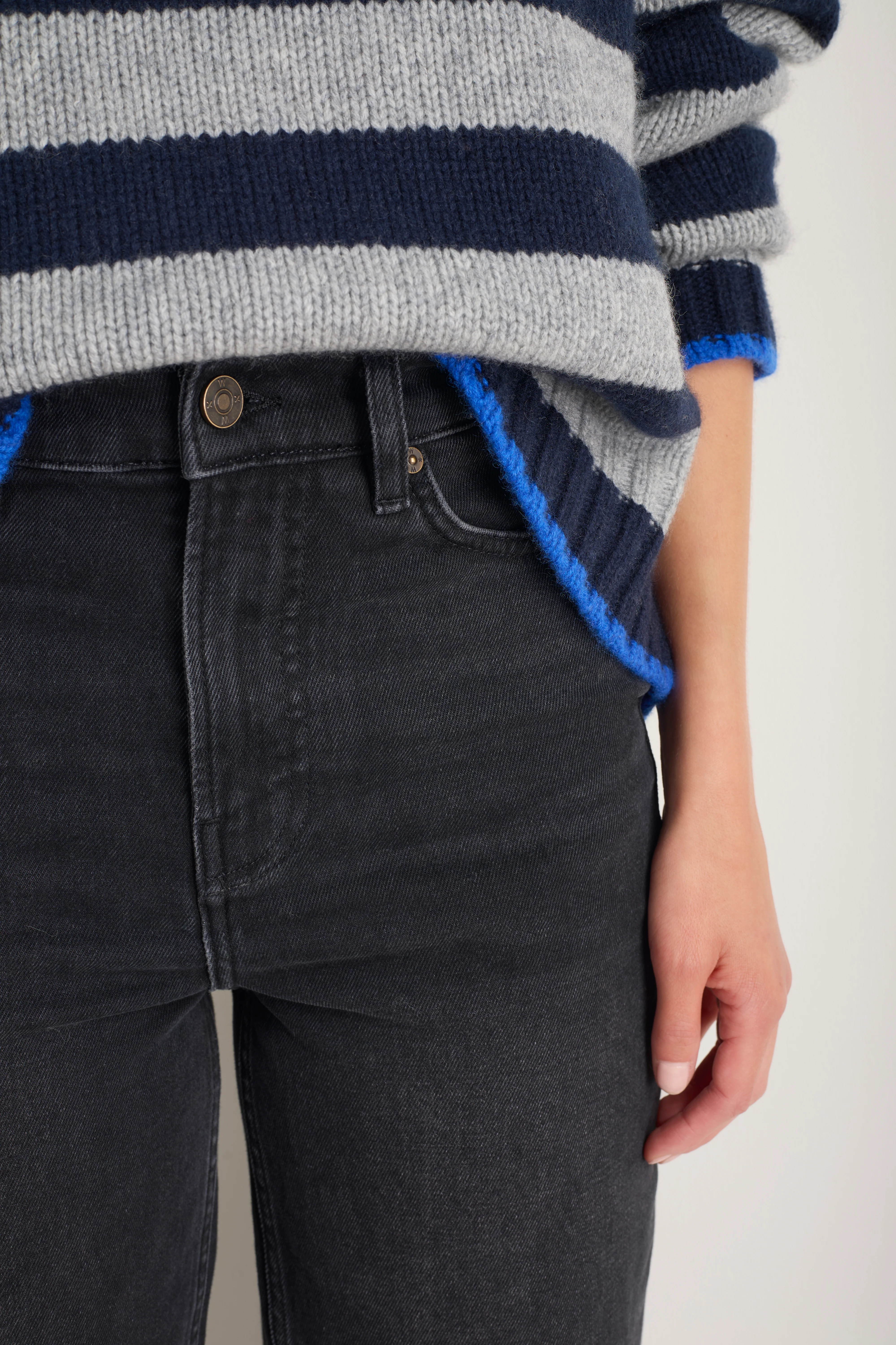 Saffie Straight Leg Jean - Washed Black - Image 2