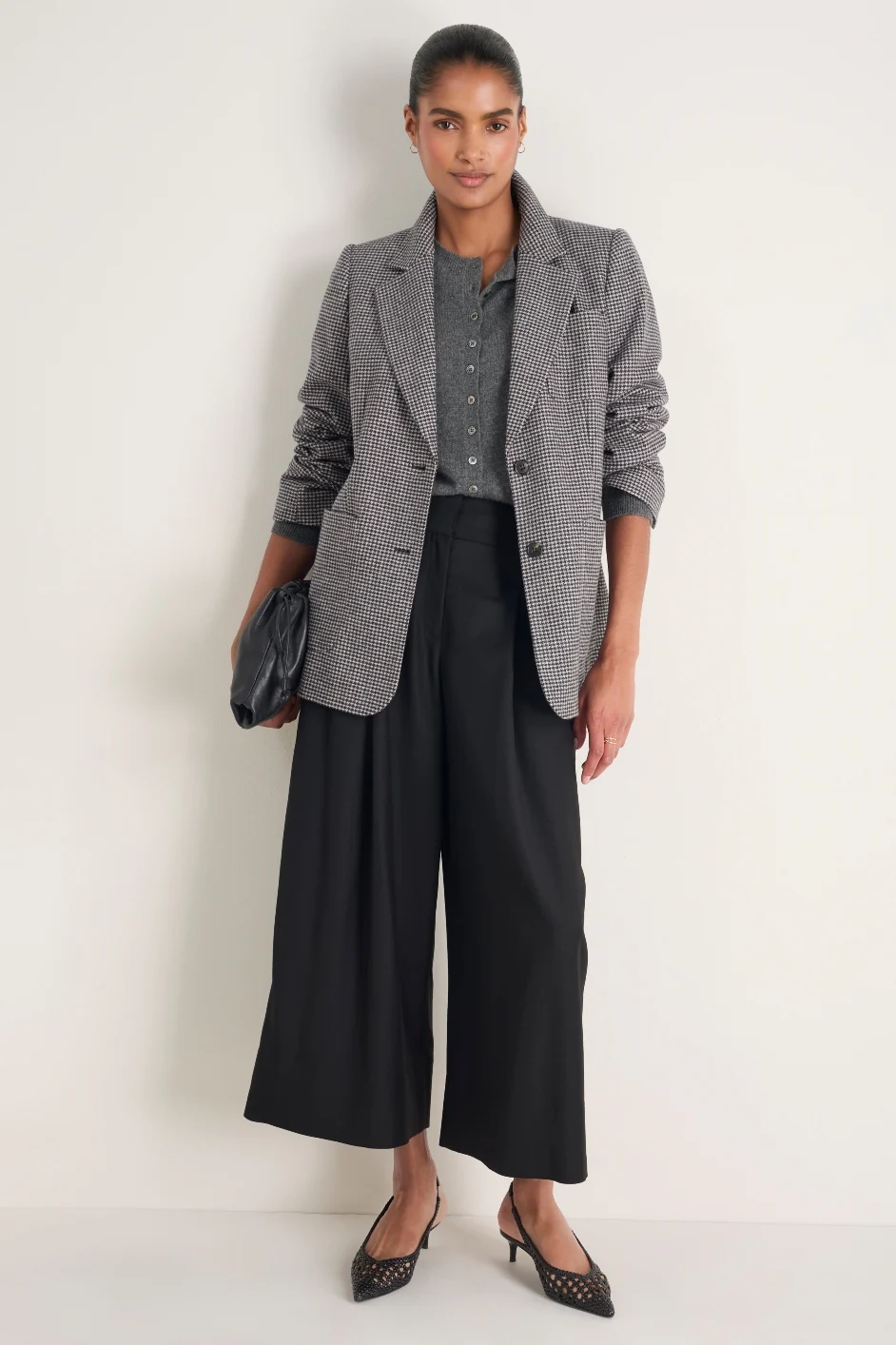 Sheila Wool Culotte Trouser - Black - Image 5